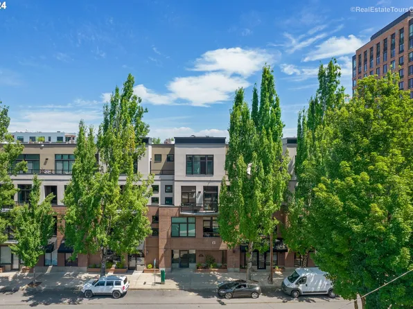 618 NW 12th Ave APT 409, Portland, OR 97209