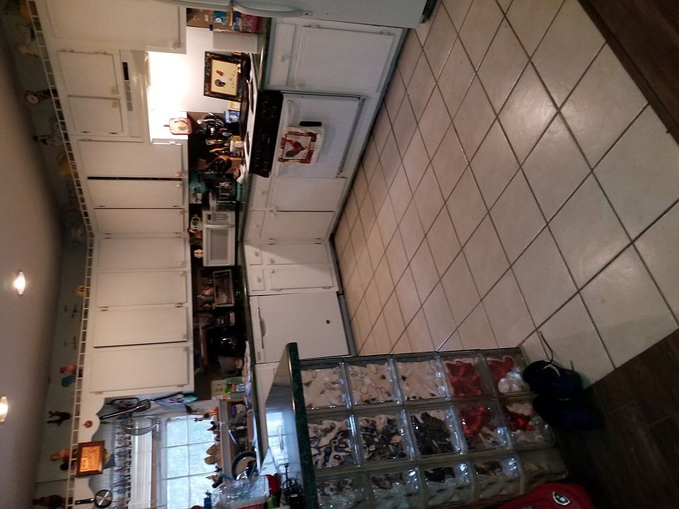 2nd image of 145 Liberty Ln SW