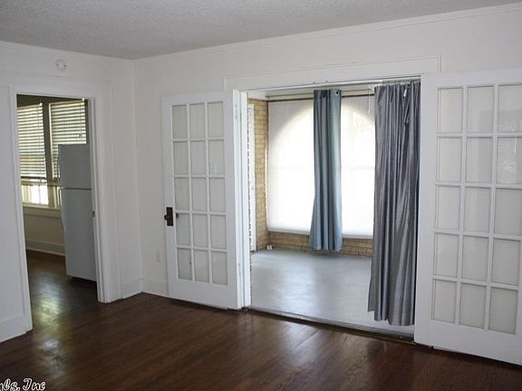 3rd image of 1301 E Race Ave