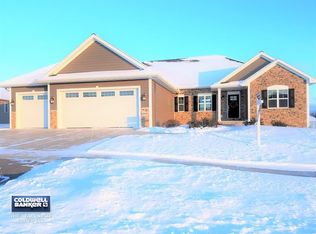 6544 N Kurey Dr, Appleton, WI 54913