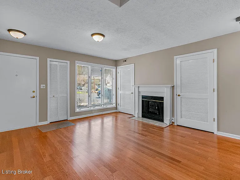 423 Ledgeview Park Dr — Photo 9