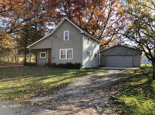 216 E Mill St, Maple Rapids, MI 48853