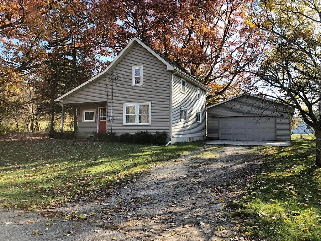 216 E Mill St photo 1