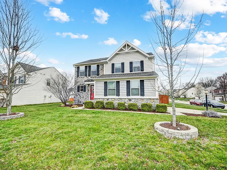 1404 Artesian Ln — Photo 3
