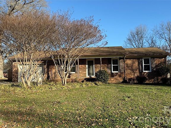 4th image of 112 Woodhill Dr