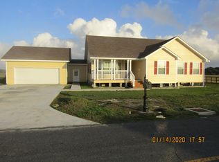 310 Credeur Rd, Scott, LA 70583