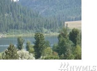 36 Long Dr, Pateros, WA 98846