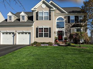 7439 Crane Xing, Macungie, PA 18062