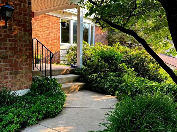 347 Covered Bridge Rd, King Of Prussia, PA 19406