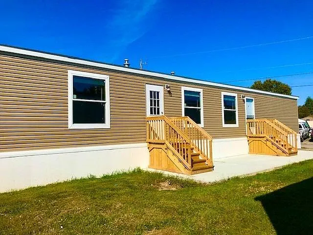 3 bed, 2.0 bath, 1034 sqft, $1,175 — Photo 2