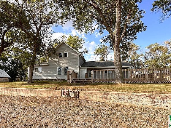 2nd image of 4680 Dogwood Ave