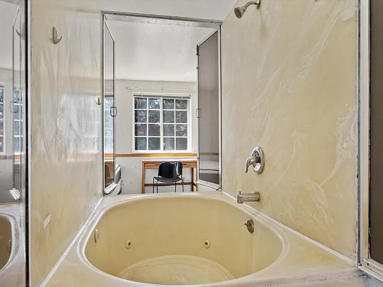 718 W 1720 N #222 — Photo 14