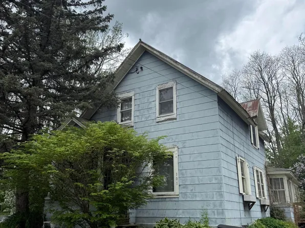 101 Franklin St, Malone, NY 12953