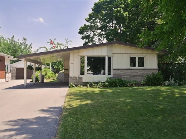 51 Elgar Ave, Hamilton, ON L9C 4E3