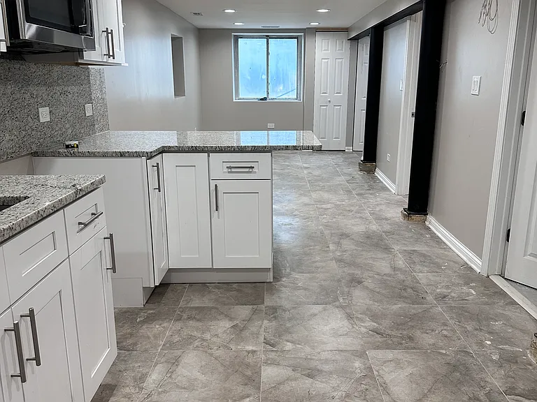 2908 W 38th Pl #BASEMENT — Photo 3
