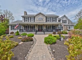 505 Minsi Trl W, Long Pond, PA 18334