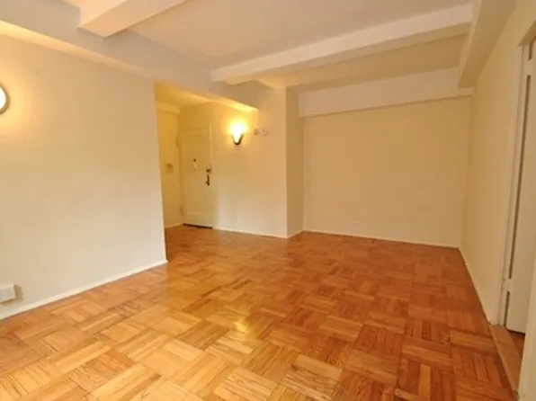 1505 Metropolitan Ave APT 2G, Bronx, NY 10462