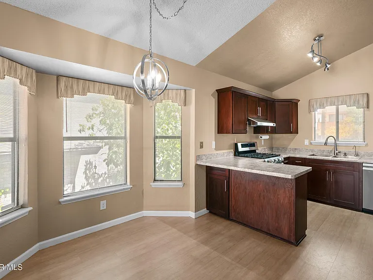 4644 Loma De Cobre Dr — Photo 5