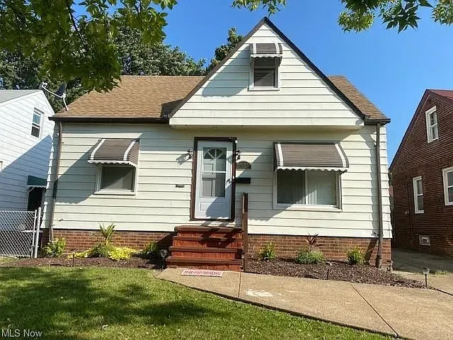 13302 Highlandview Ave photo 1