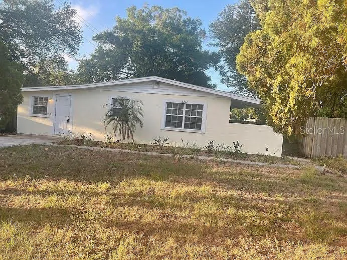 3302 W Wallace Ave — Photo 1