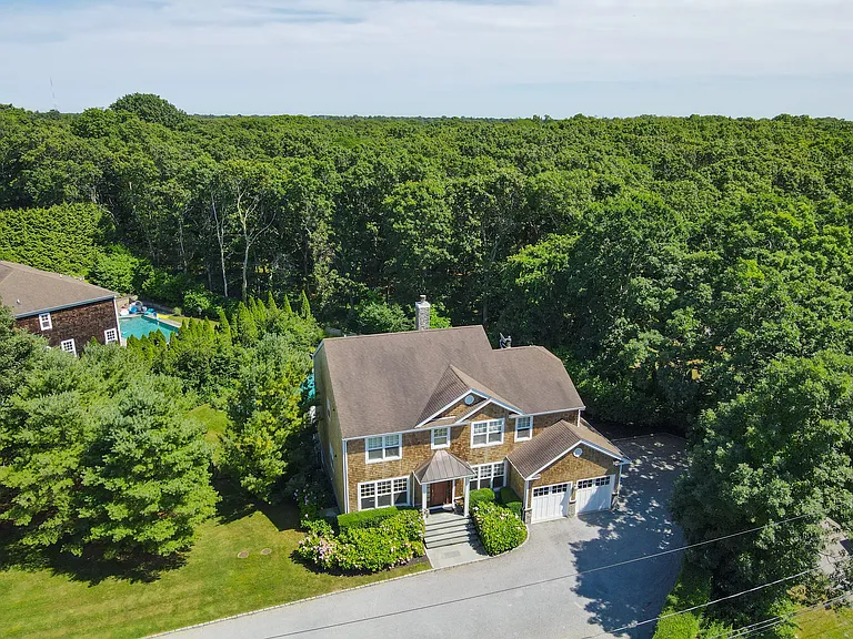 106 Henry Rd — Photo 4