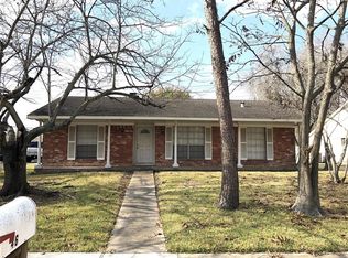 11846 Amblewood Dr, Meadows Place, TX 77477
