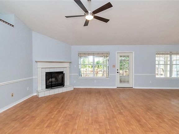 3rd image of 30894 Pinyon Dr