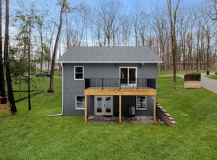 18787 Lakewood Cir, Lake Ann, MI 49650