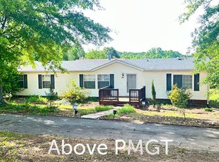 1010 Burnt Chimney Rd, Campobello, SC 29322