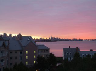 100 Shearwater Ct E APT 66, Jersey City, NJ 07305