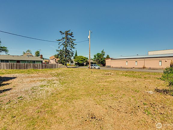 5th image of 512 Davidson Avenue