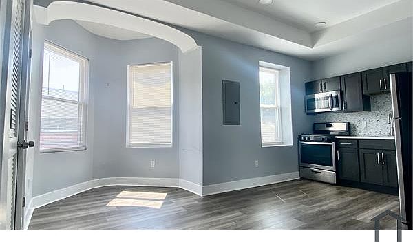 1st image of 800 N 41st St APT 3