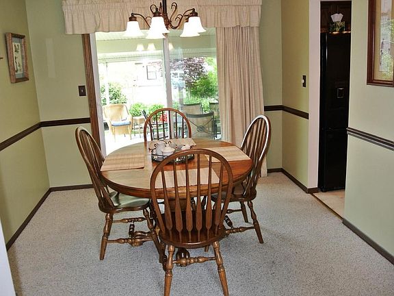 5th image of 473 Hammond Ct