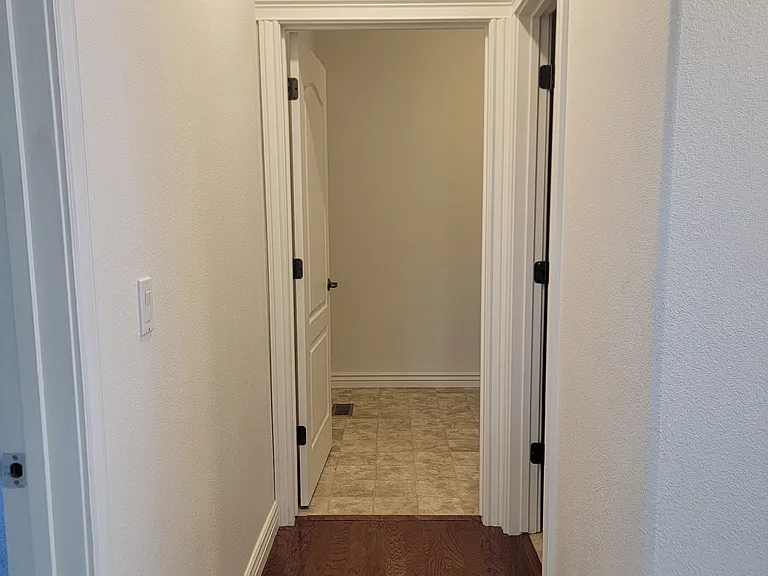 2880 W Ravenna St — Photo 91