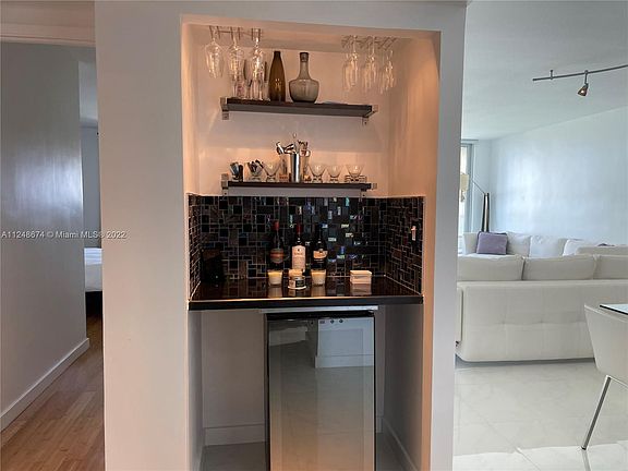 5th image of 19370 Collins Ave APT 1411