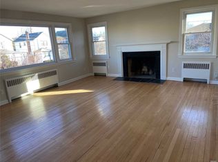 82 Haven Ave #1, Port Washington, NY 11050
