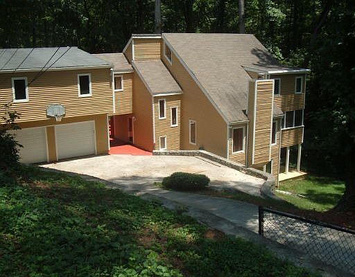 Unique Contemporary Home