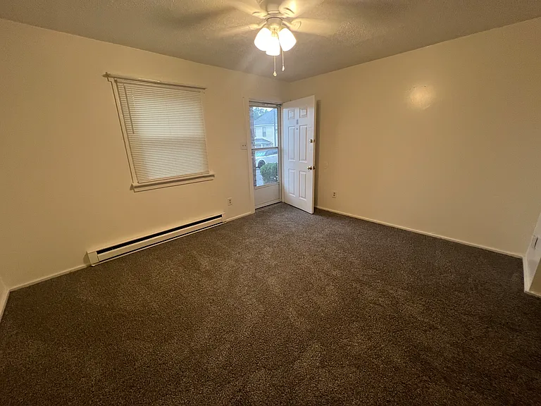 1314 Moorman Ave NW #B — Photo 3