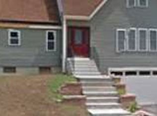 562 Main St, Coventry, RI 02816