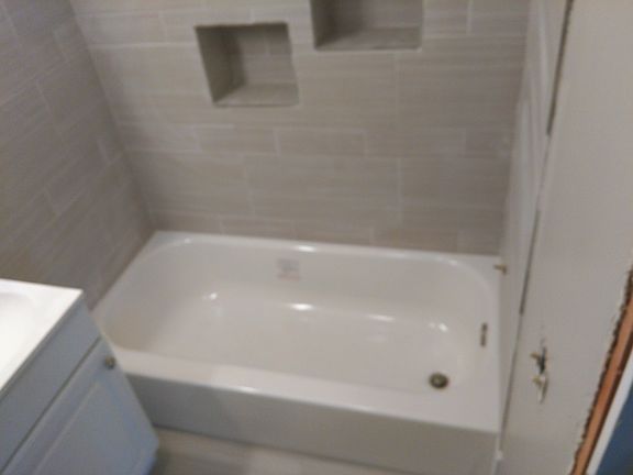 Tile Surround
