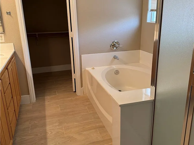 7595 Paso Robles Ave — Photo 18