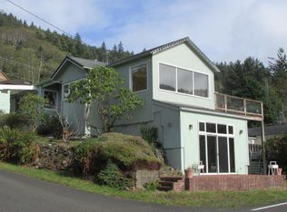 531 Yachats River Rd, Yachats, OR 97498