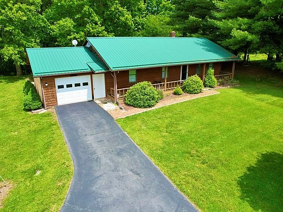 5th image of 15296 Blueberry Ln