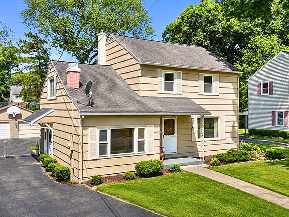 3rd image of 311 Norton Ave
