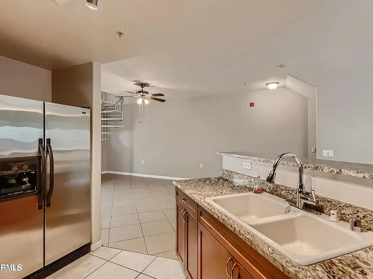 1920 E Bell Rd #1118 — Photo 2