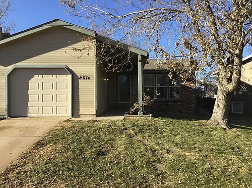 8674 Bluegrass Cir Photo 1 8674 Bluegrass Cir Photo 1