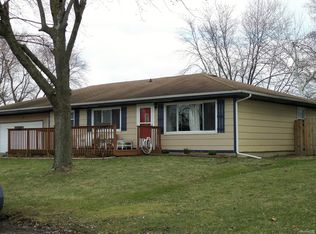 763 Timberline Pkwy, Valparaiso, IN 46385