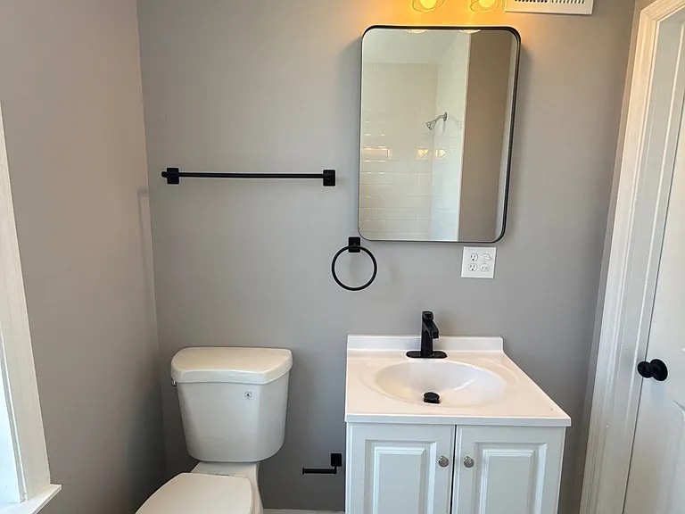 2847 W Garrison Ave — Photo 6