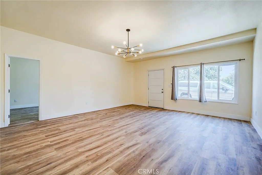 3 bed, 1258 sqft, $3,100 — Photo 4