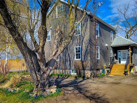 4th image of 466 Weir Rd